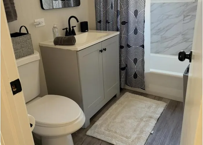 Cozy Near Airport * Des Plaines